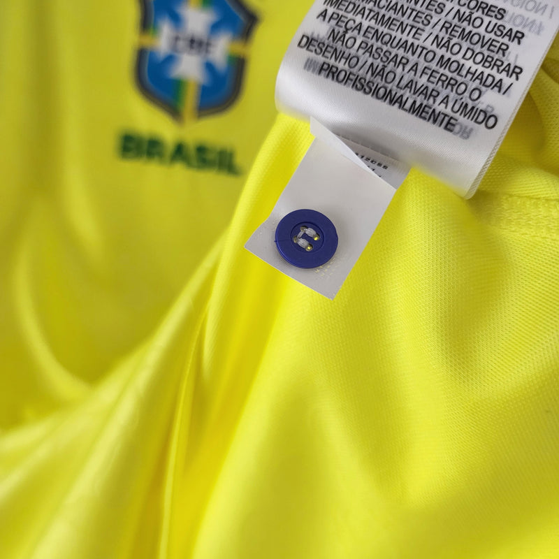 Camisa Feminina Seleção Brasil I 22/23 Nike - Amarelo